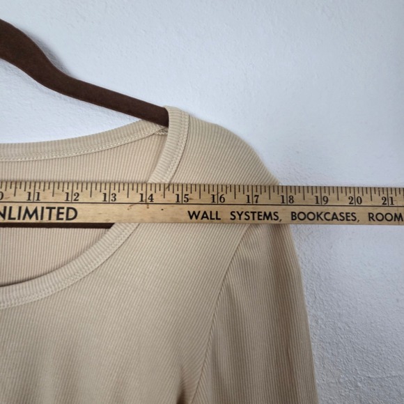 iGENJUN Women Large NWT Beige Ribbed Long Sleeve Scoop Neck Top - Picture 7 of 9
